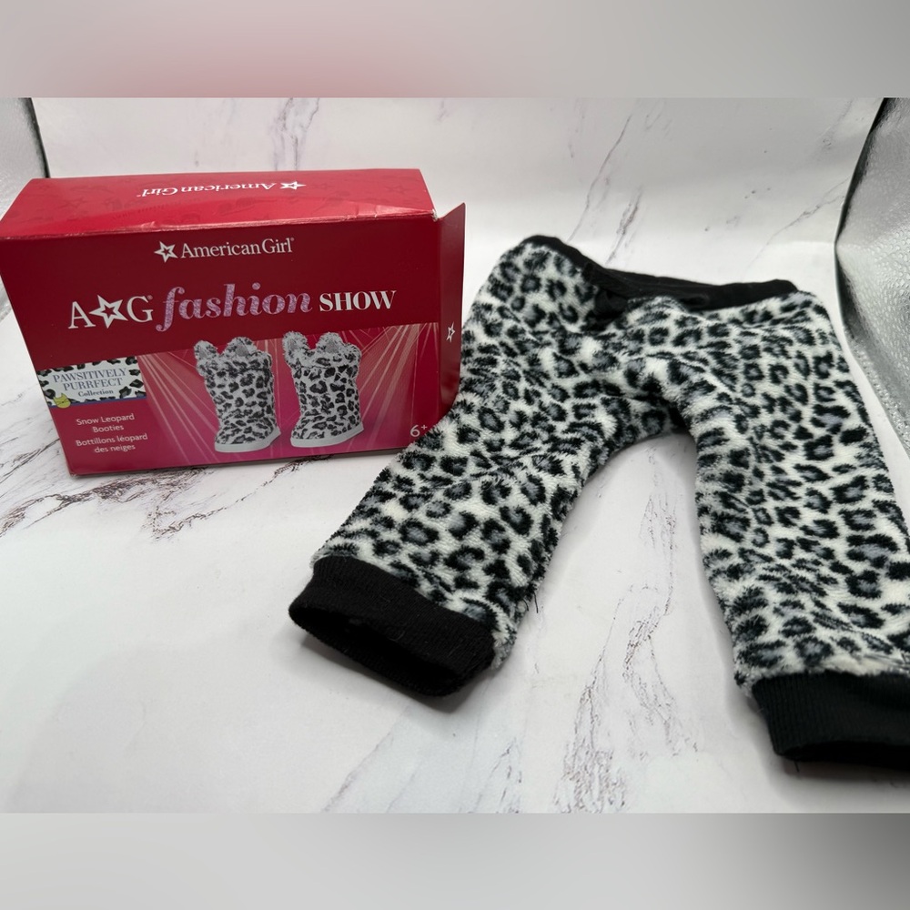 American Girl pawsitively purfect collection 2022 Snow Leopard Joggers &Booties